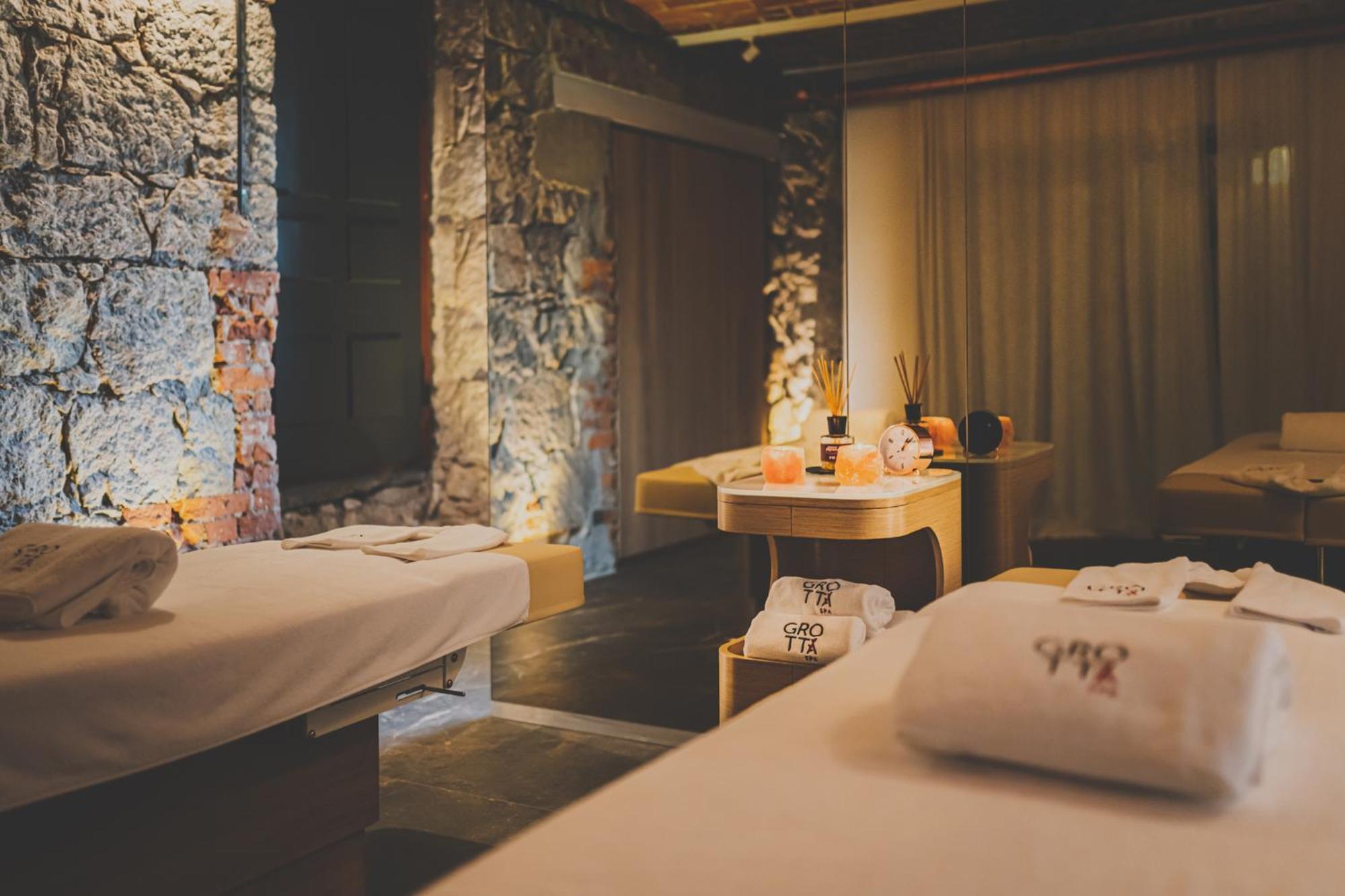 Tremonti Hotel 카르파츠 외부 사진